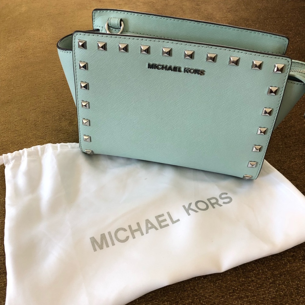 ❤️ Final Price ❤️Michael Kors Stud Purse
